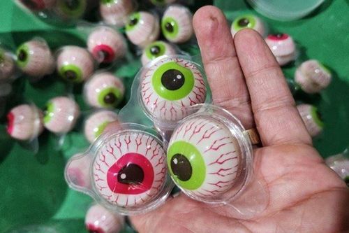 Hà Nội phát hiện gần 1 tấn thực phẩm có dấu hiệu vi phạm