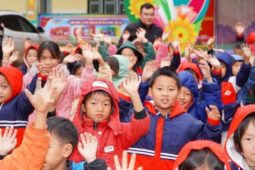 Tuổi trẻ Thủ đô gửi 'mùa đông ấm áp' tới vùng cao