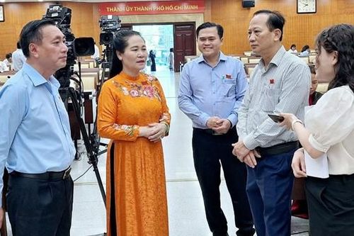 Thiếu vaccine tiêm chủng mở rộng do các tỉnh, thành không thể tự đấu thầu