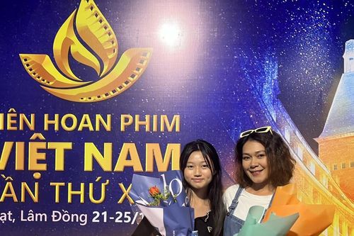 Xem 'Mẹ ơi, Bướm đây!': Một bộ ba tuyệt vời