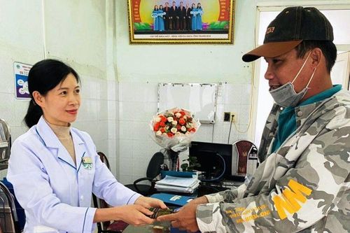 Nhặt được của rơi, trả người đánh mất