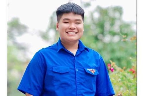Gặp mặt chàng Thủ lĩnh Sinh viên hết mình với màu áo xanh
