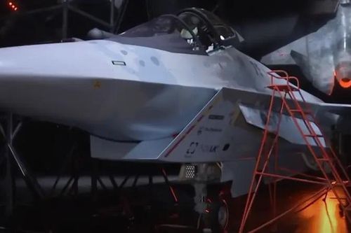Sáng chế mới đưa Su-75 Checkmate thành máy bay biến hình