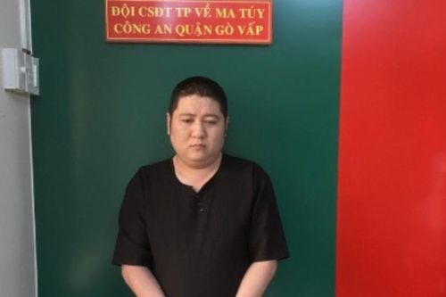 Bắt 4 người tàng trữ, sử dụng ma túy tại nhà hàng ở TPHCM