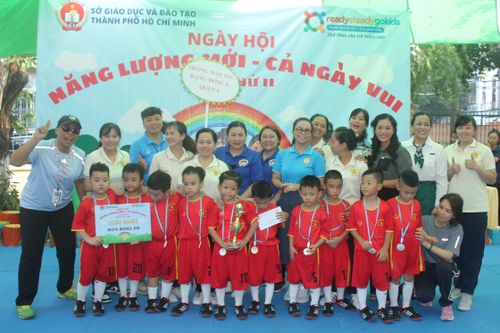 Trẻ mầm non háo hức trải nghiệm ngày hội 'Năng lượng mới cả ngày vui'