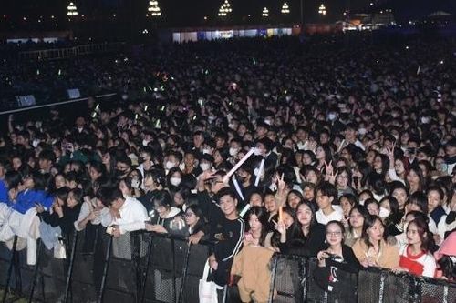Sôi động Lễ hội Âm nhạc và bế mạc 'Thái Bình Homecoming'