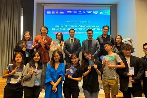 Cuộc thi giải quyết tình huống kinh doanh đầu tiên dành cho học sinh cấp 3