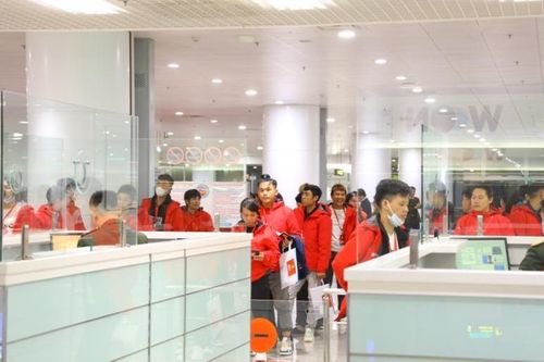 Thêm 6 chuyến bay miễn phí đưa công dân từ Myanmar về nước