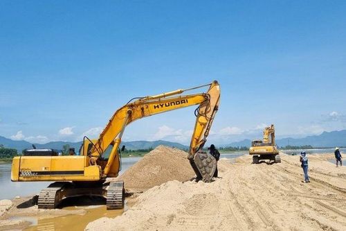 Hà Nội xin lùi thời hạn báo cáo kết quả rà soát 3 mỏ cát trúng đấu giá cao bất thường