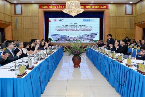 Việt Nam đã chuẩn bị những gì cho ngành công nghiệp bán dẫn?