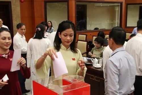 Kết quả bỏ phiếu tín nhiệm của HĐND TPHCM đối với 31 cán bộ chủ chốt