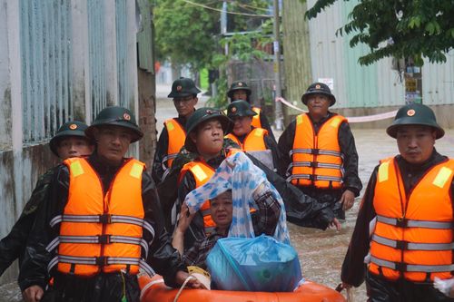 'Để phát triển KT-XH bền vững, phải làm tốt việc chủ động phòng tránh thiên tai'