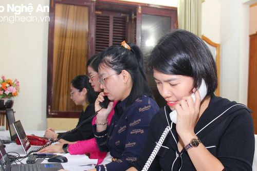 16 cử tri gửi ý kiến qua điện thoại trực tuyến tới Kỳ họp thứ 17, HĐND tỉnh Nghệ An khóa XVIII