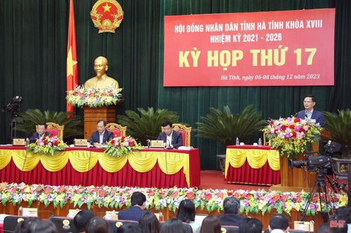 6 'tư lệnh' ngành đăng đàn trả lời chất vấn nhiều nội dung quan trọng