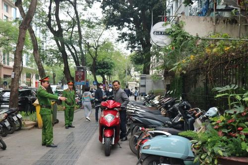 Giao thông đô thị là thách thức lớn trong quá trình phát triển của Thủ đô