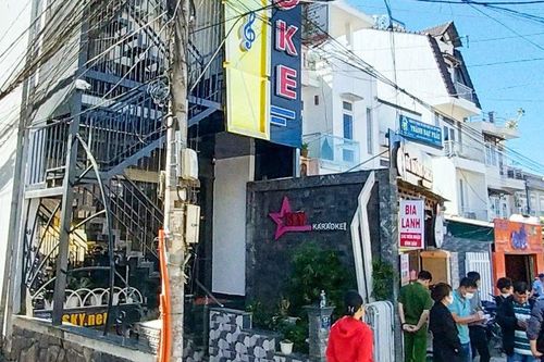 Lâm Đồng: Điều tra vụ mâu thuẫn tiền 'bo', khách hát karaoke bị đâm tử vong