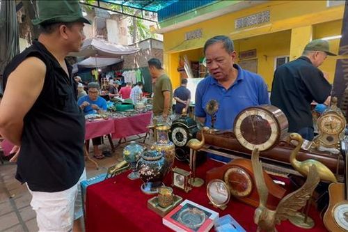 Chợ đồ cũ Hà Nội