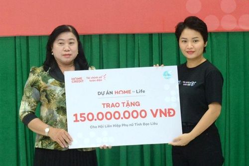 Home Credit trao vốn khởi nghiệp cho phụ nữ Bạc Liêu