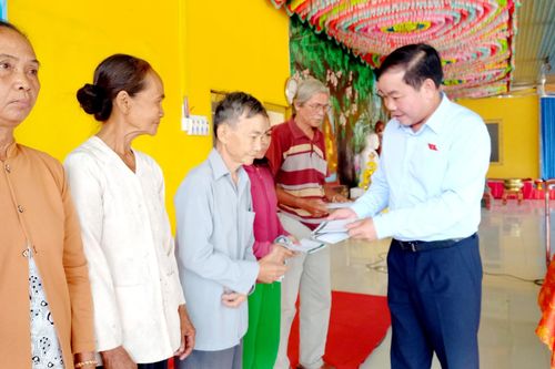 Halcom Việt Nam tiếp nối hành trình thiện nguyện