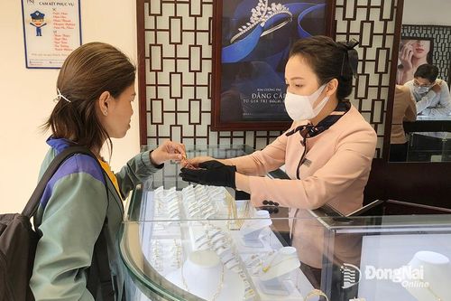 Băn khoăn dòng tiền đầu tư cuối năm