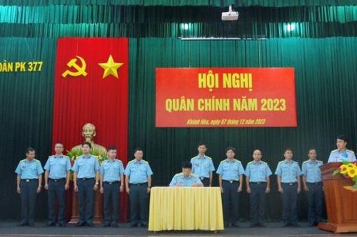 Sư đoàn Phòng không 377 tổ chức hội nghị quân chính triển khai nhiệm vụ năm 2024