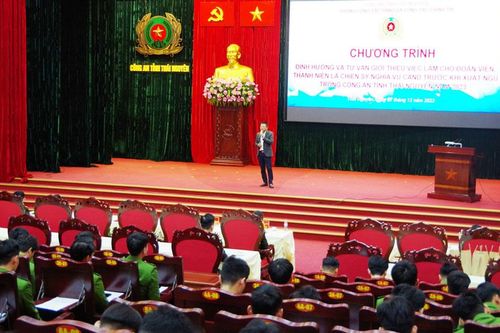 Công an tỉnh: Tư vấn, giới thiệu việc làm cho trên 180 chiến sĩ trước khi xuất ngũ