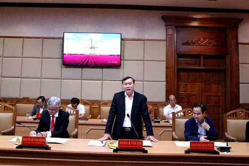 Khảo sát về quá trình lãnh đạo thực hiện đường lối đổi mới của Đảng tại tỉnh Thừa Thiên Huế