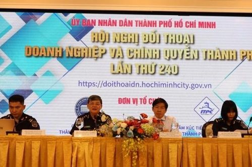 TP. Hồ Chí Minh: Đối thoại, tháo gỡ vướng mắc cho hơn 300 doanh nghiệp xuất nhập khẩu