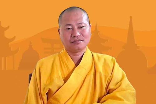 'Đại đức Thích Tâm Phúc' giả, bị bắt