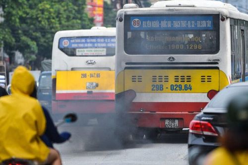 Đại biểu chất vấn xe buýt Hà Nội vượt ẩu, lấn làn, thái độ phục vụ chưa tốt