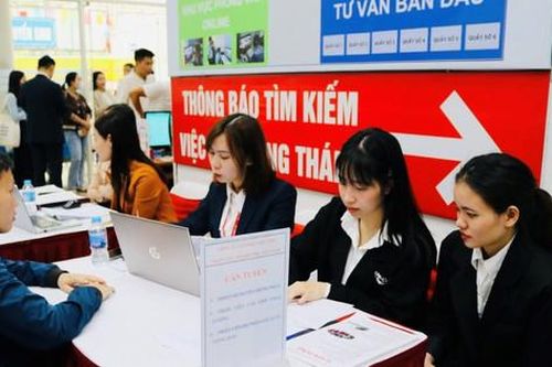 Tài chính - ngân hàng tiếp tục giữ vị trí đứng đầu nghề có mức lương cao nhất