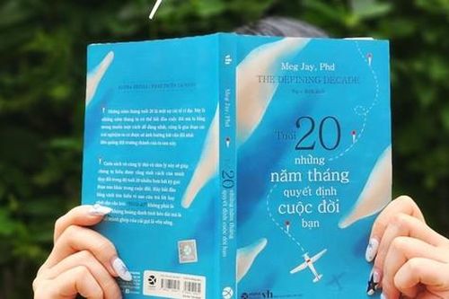 Cuốn sách giúp ta bớt chông chênh: Tuổi 20 - Những Năm Tháng Quyết Định Cuộc Đời Bạn