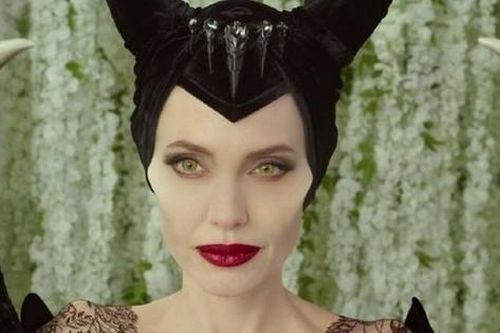 Angelina Jolie hé lộ 'Maleficent' làm phần 3 nhưng vì sao người hâm mộ lại lo lắng?