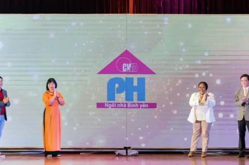 Ra mắt Trung tâm trợ giúp xã hội hỗ trợ miễn phí cho phụ nữ và trẻ em bị bạo lực