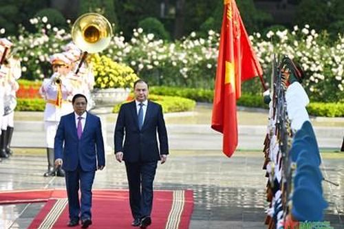 Thủ tướng Phạm Minh Chính chủ trì lễ đón Thủ tướng Belarus