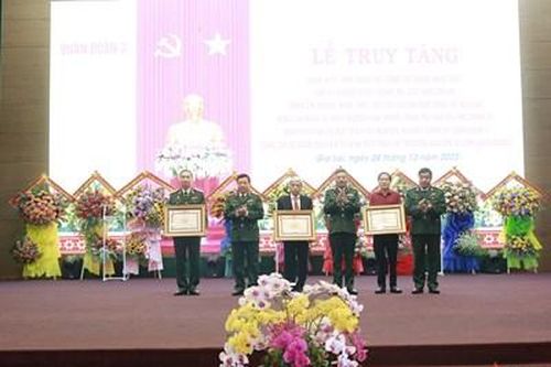 Truy tặng danh hiệu Anh hùng Lực lượng vũ trang nhân dân đối với Thượng tướng Hoàng Minh Thảo, Thượng tướng Đặng Vũ Hiệp và Thượng tướng Vũ Lăng