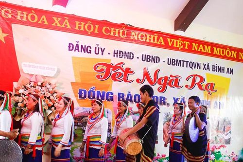 Xã miền núi ở Quảng Ngãi vui Tết Ngã rạ