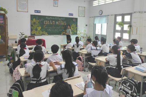 Tháo gỡ khó khăn trong đào tạo, đặt hàng giáo viên