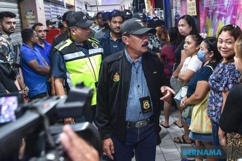 Malaysia trục xuất hơn 35.000 người nhập cư bất hợp pháp