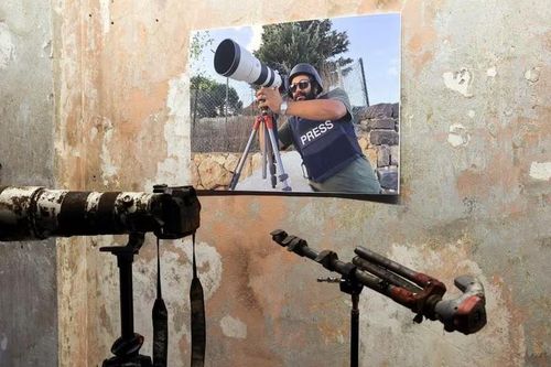 Nhà báo Reuters thiệt mạng ở Lebanon là do xe tăng của Israel