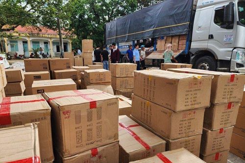 Kon Tum: Liên tiếp bắt giữ nhiều lô hàng nhập lậu gồm các loại thuốc và thực phẩm chức năng