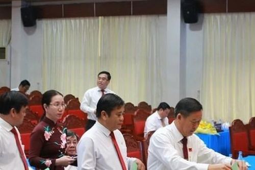 Đồng Nai lấy phiếu tín nhiệm 25 cán bộ