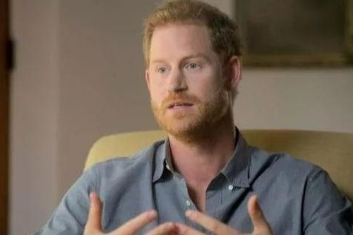 Harry: 'Tôi bị buộc phải rời Hoàng gia Anh'