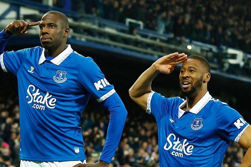 Newcastle bất ngờ thua thảm trước Everton