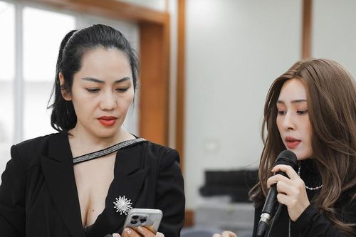 Lên Nghệ sĩ nhân dân, Tấn Minh hát thăng hoa cùng hai bóng hồng