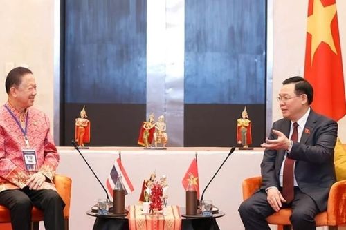 Chủ tịch Quốc hội mong muốn các tập đoàn Thái Lan mở rộng đầu tư tại Việt Nam