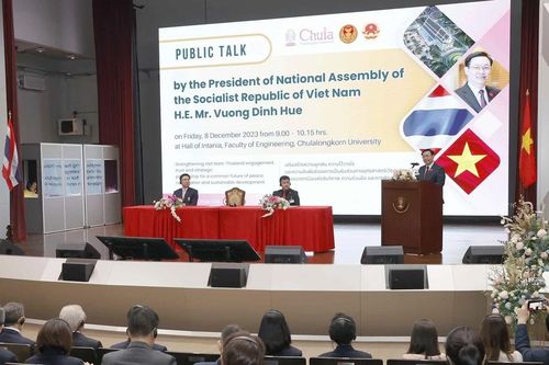 Chủ tịch Quốc hội Vương Đình Huệ thăm Đại học Chulalongkorn của Thái Lan