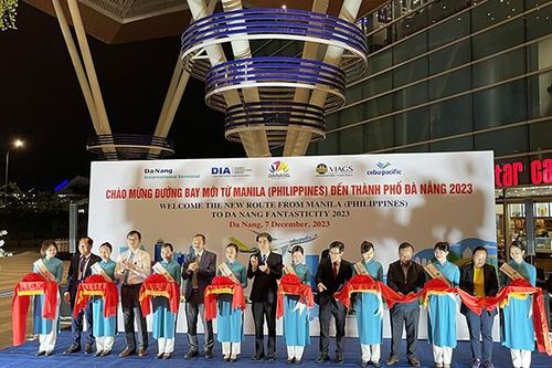 Đón chuyến bay đầu tiên từ Philippines đến Đà Nẵng