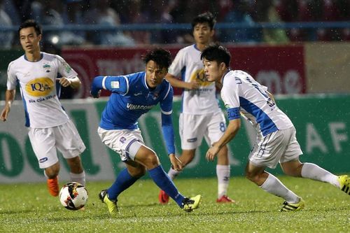 Giấc mơ World Cup trong cảnh nhiều CLB nợ tiền cầu thủ, tiềm ẩn nỗi lo lớn