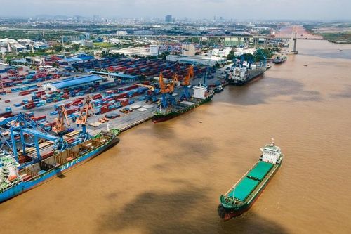 Điều hành kinh tế 2024: Ưu tiên tăng trưởng
